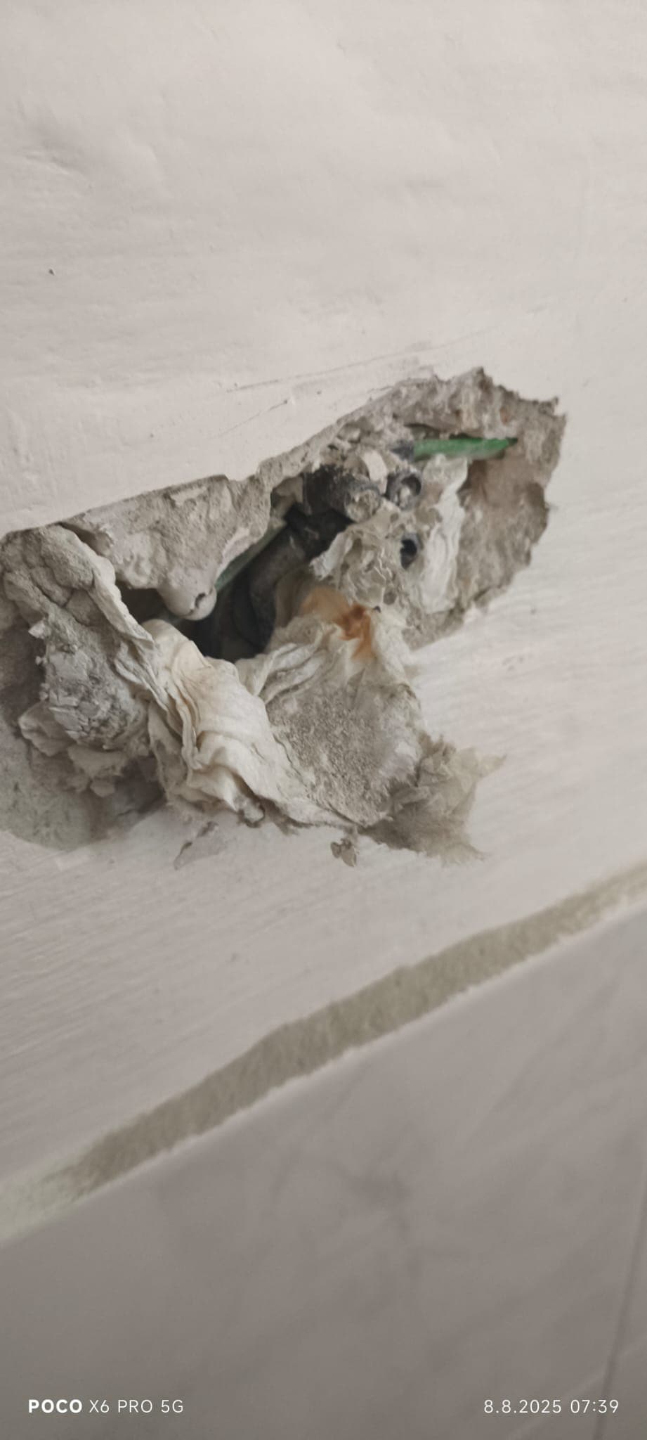 Elektro pohotovost Opava – oprava nebezpečného rozvodu elektřiny - foto 1