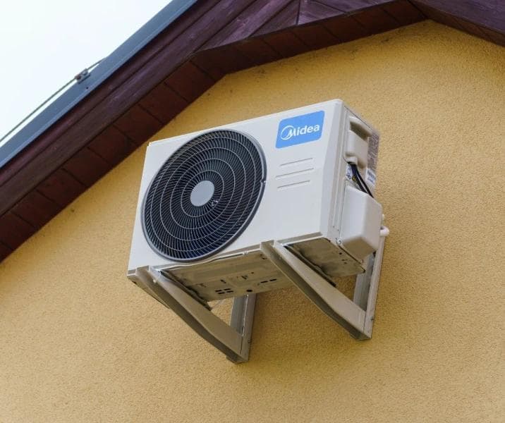 Montáž klimatizace Midea Opava Služovice - foto 2